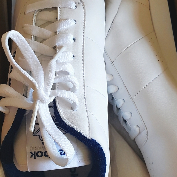 SOLD - Picture 4 of 6